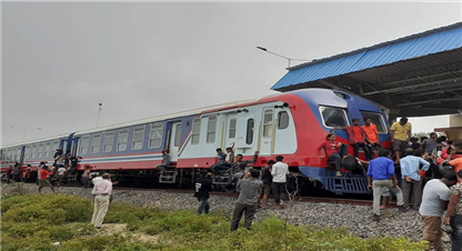 एक अर्वको नेपाली रेल : राजाको घरमा नुन को दुख !