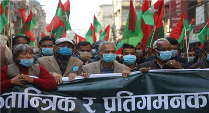 'भष्मासुर' ओलीलाई असारमै ठेगान लगाउनुपथ्र्यो : बाबुराम भट्टराई