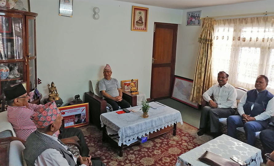 प्रचण्ड र माधव नेपालसँग विप्लव समूहका नेताहरुको भेट